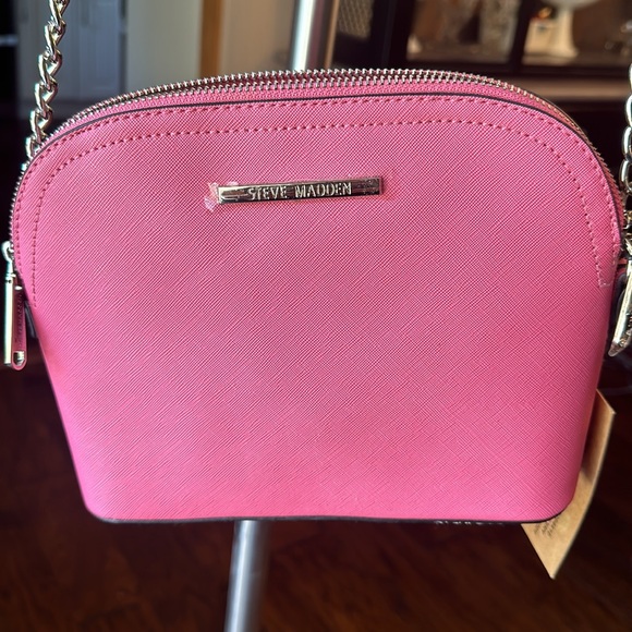 Steve Madden NWT Pink Raspberry Crossbody Chain Purse - Picture 2 of 8